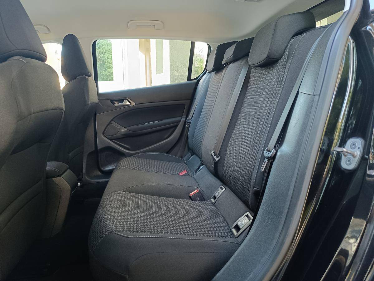 peugeot-308-2021-gasolina-1199cc