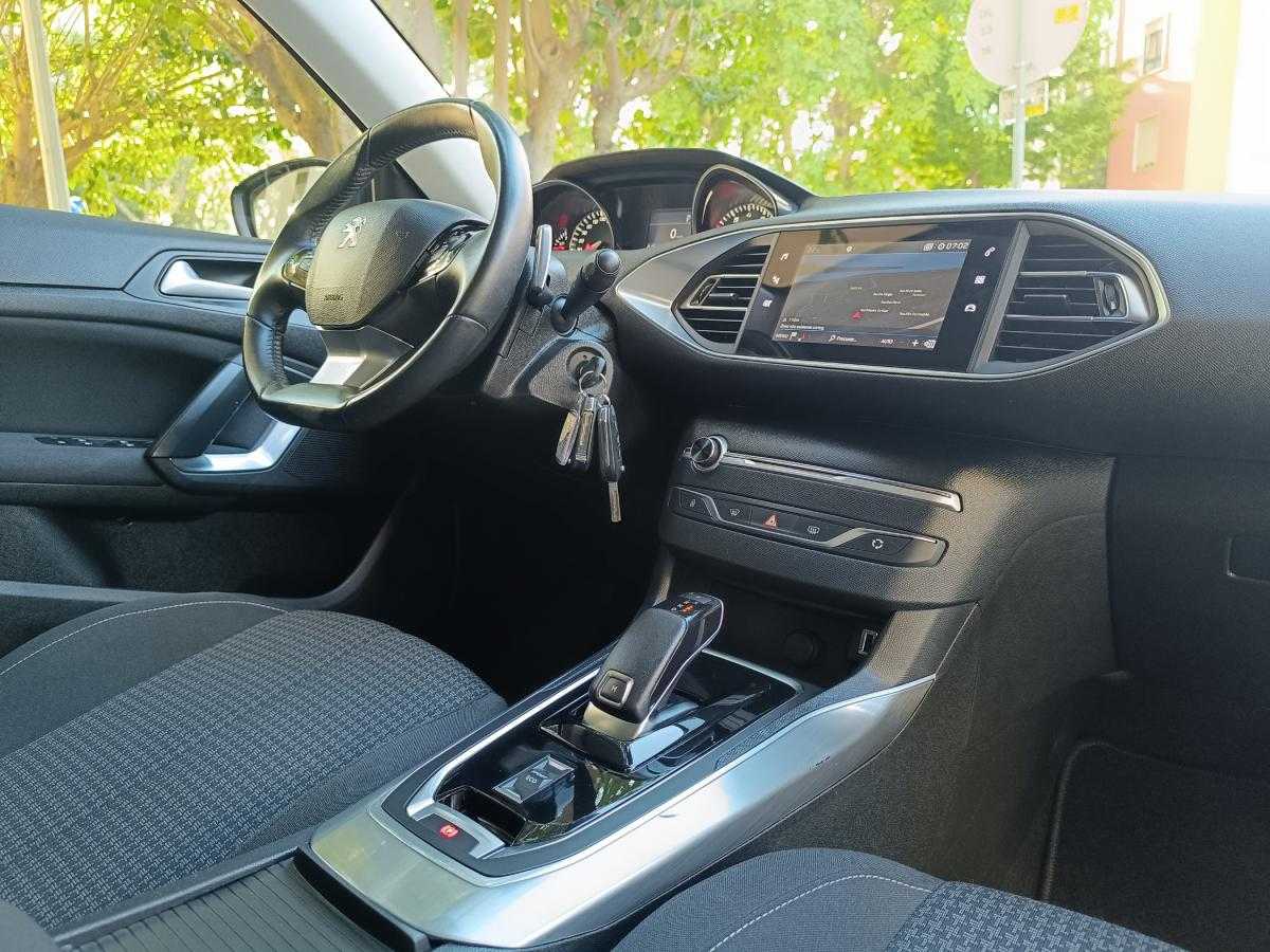 peugeot-308-2021-gasolina-1199cc