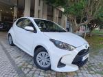 toyota-yaris-2022-hibrido-a-gasolina-1490cc