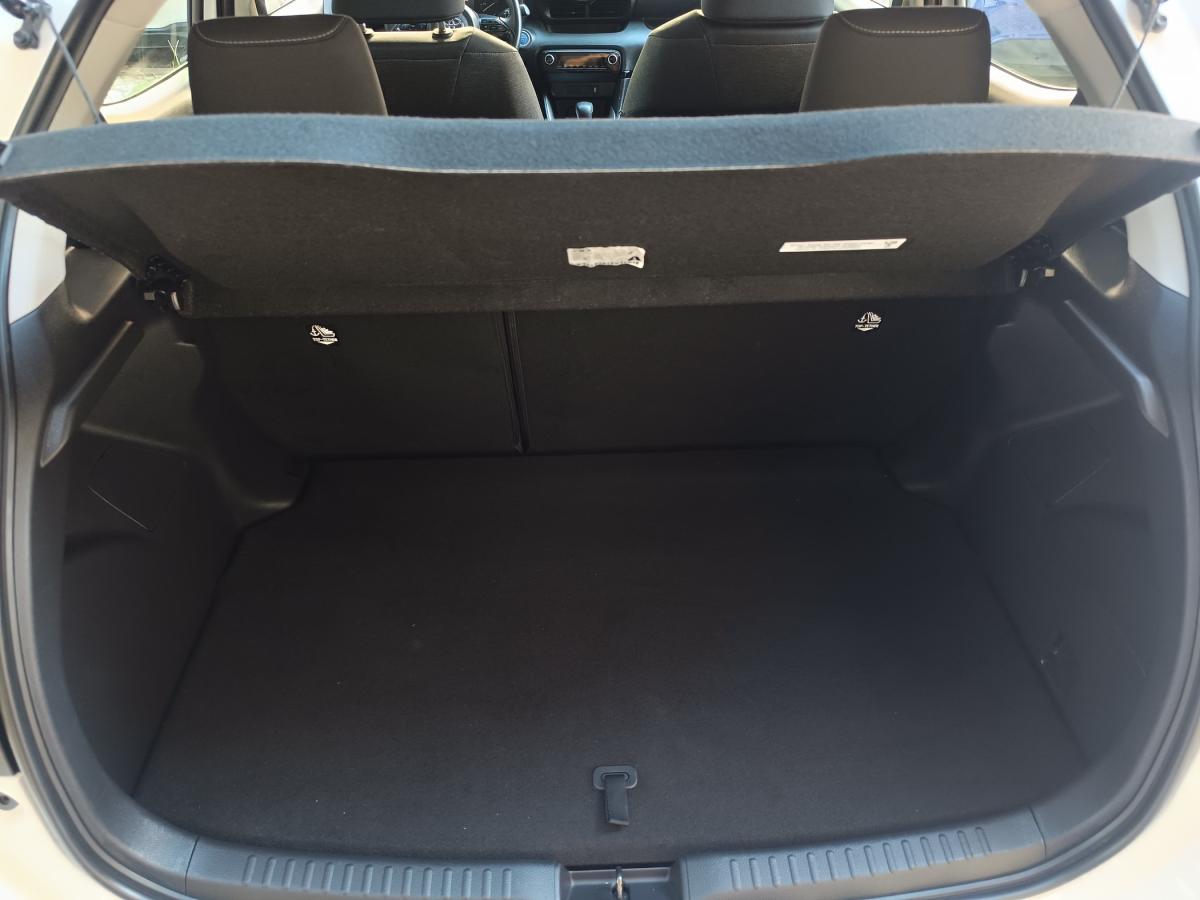 toyota-yaris-2022-hibrido-a-gasolina-1490cc