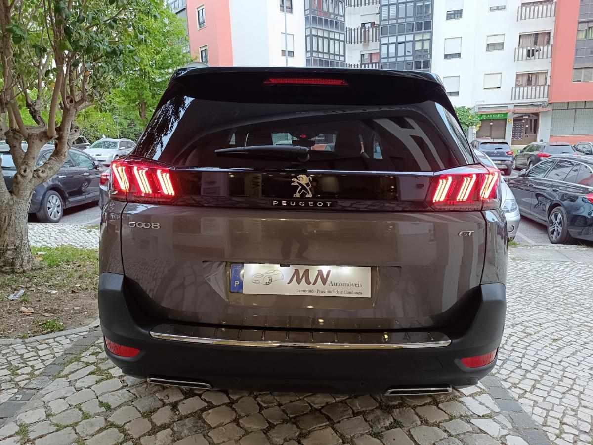 peugeot-5008-2023-gasolina-1199cc