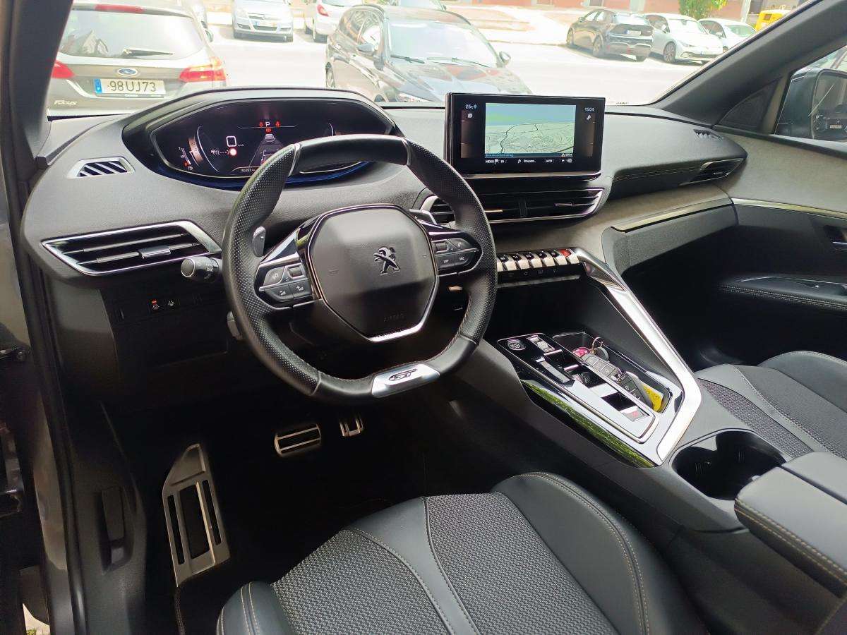 peugeot-5008-2023-gasolina-1199cc