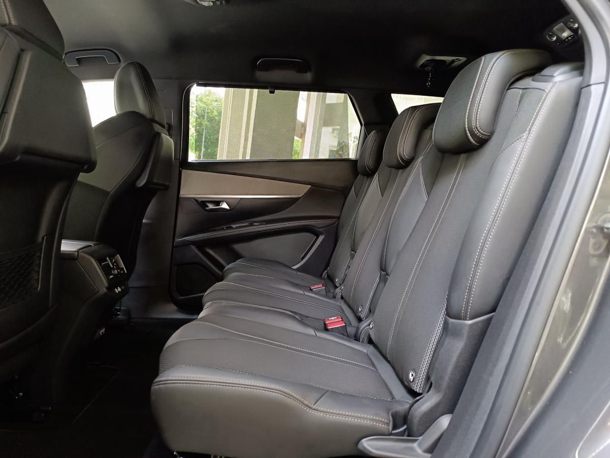 peugeot-5008-2023-gasolina-1199cc