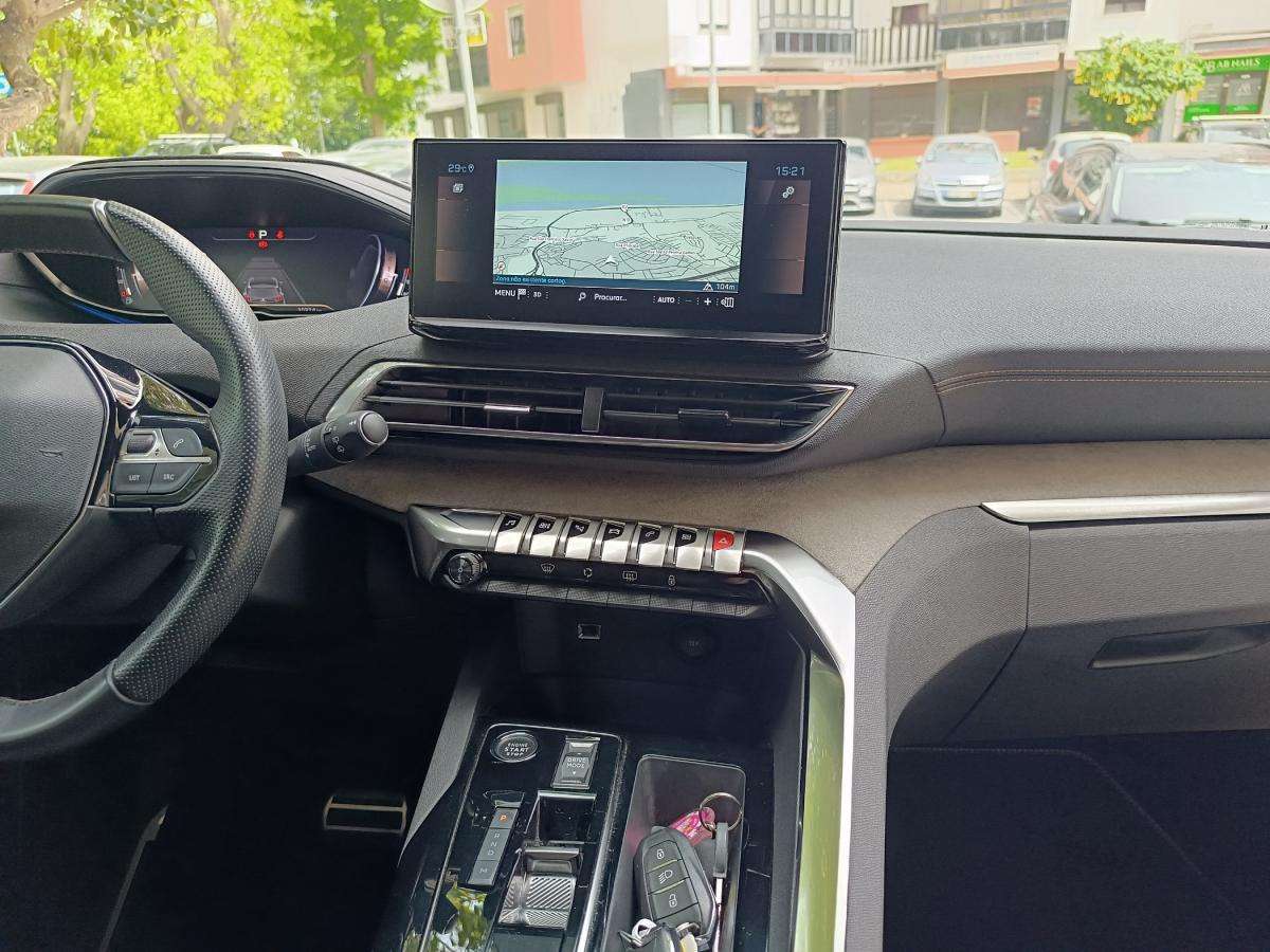 peugeot-5008-2023-gasolina-1199cc