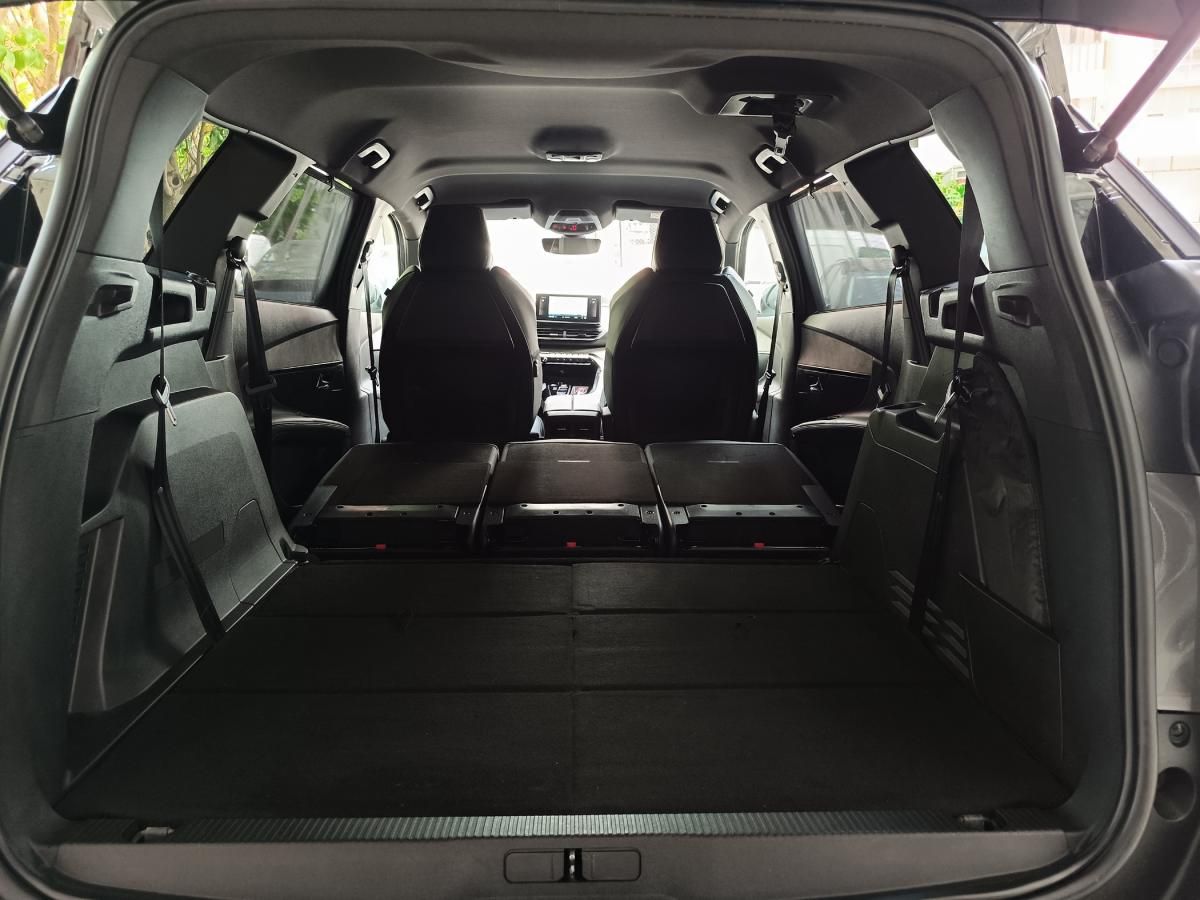 peugeot-5008-2023-gasolina-1199cc