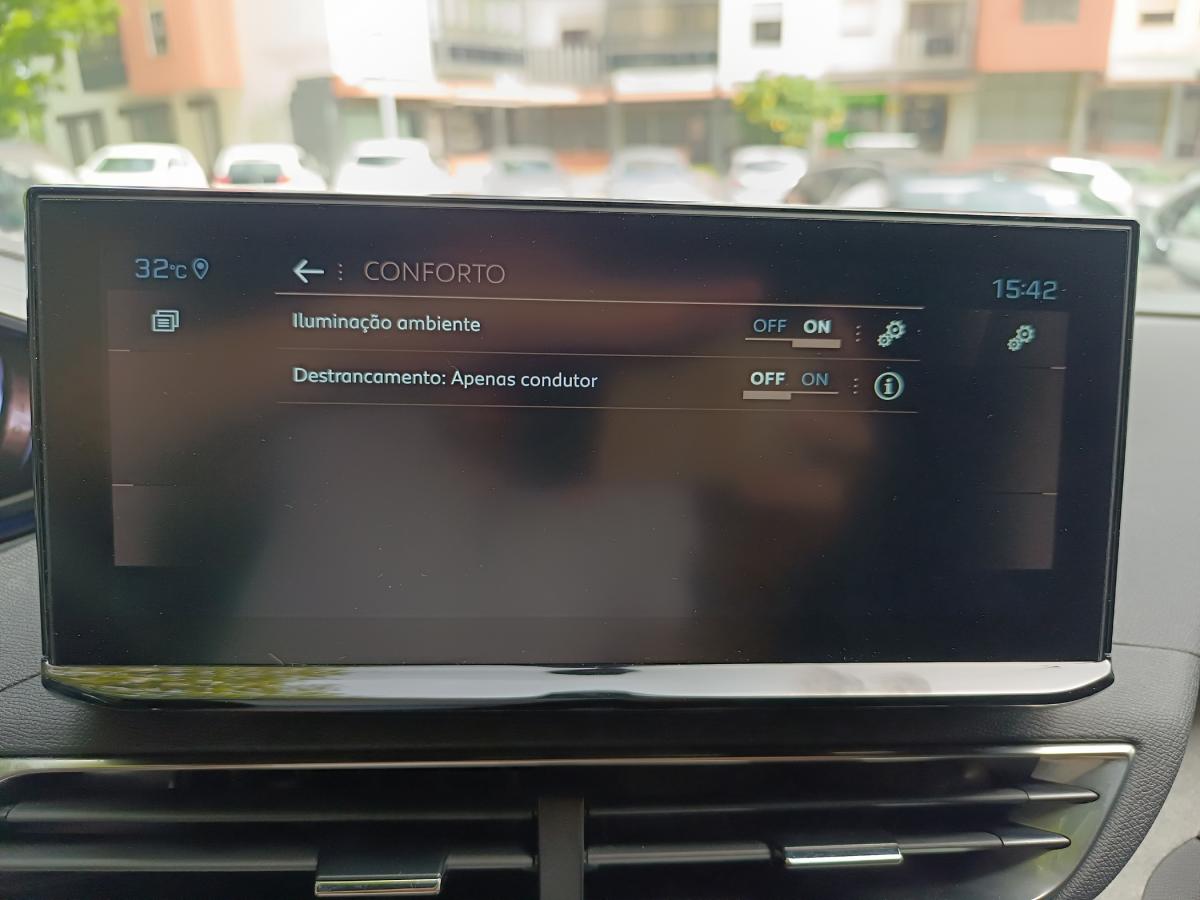 peugeot-5008-2023-gasolina-1199cc