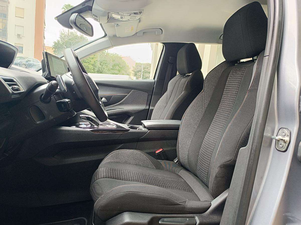 peugeot-5008-2022-gasolina-1199cc