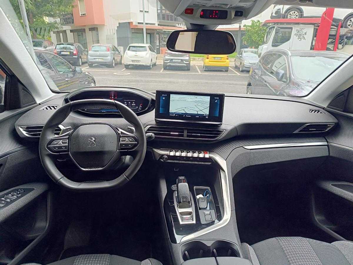 peugeot-5008-2022-gasolina-1199cc