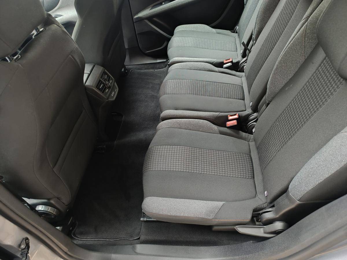 peugeot-5008-2022-gasolina-1199cc