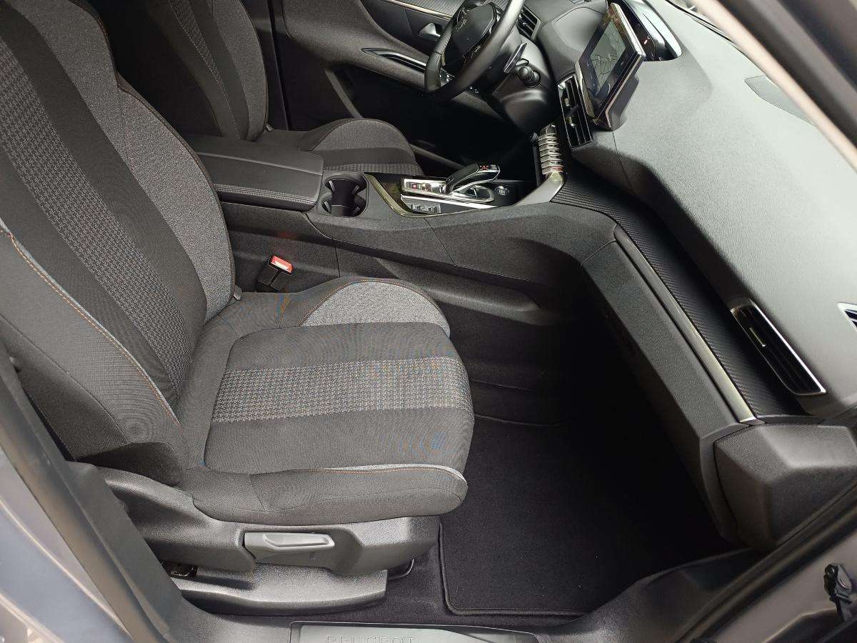 peugeot-5008-2022-gasolina-1199cc