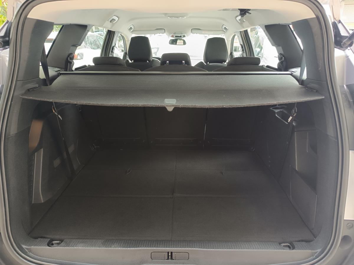 peugeot-5008-2022-gasolina-1199cc