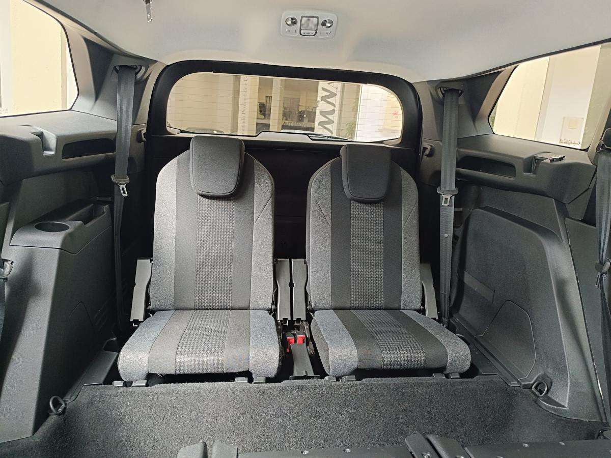 peugeot-5008-2022-gasolina-1199cc