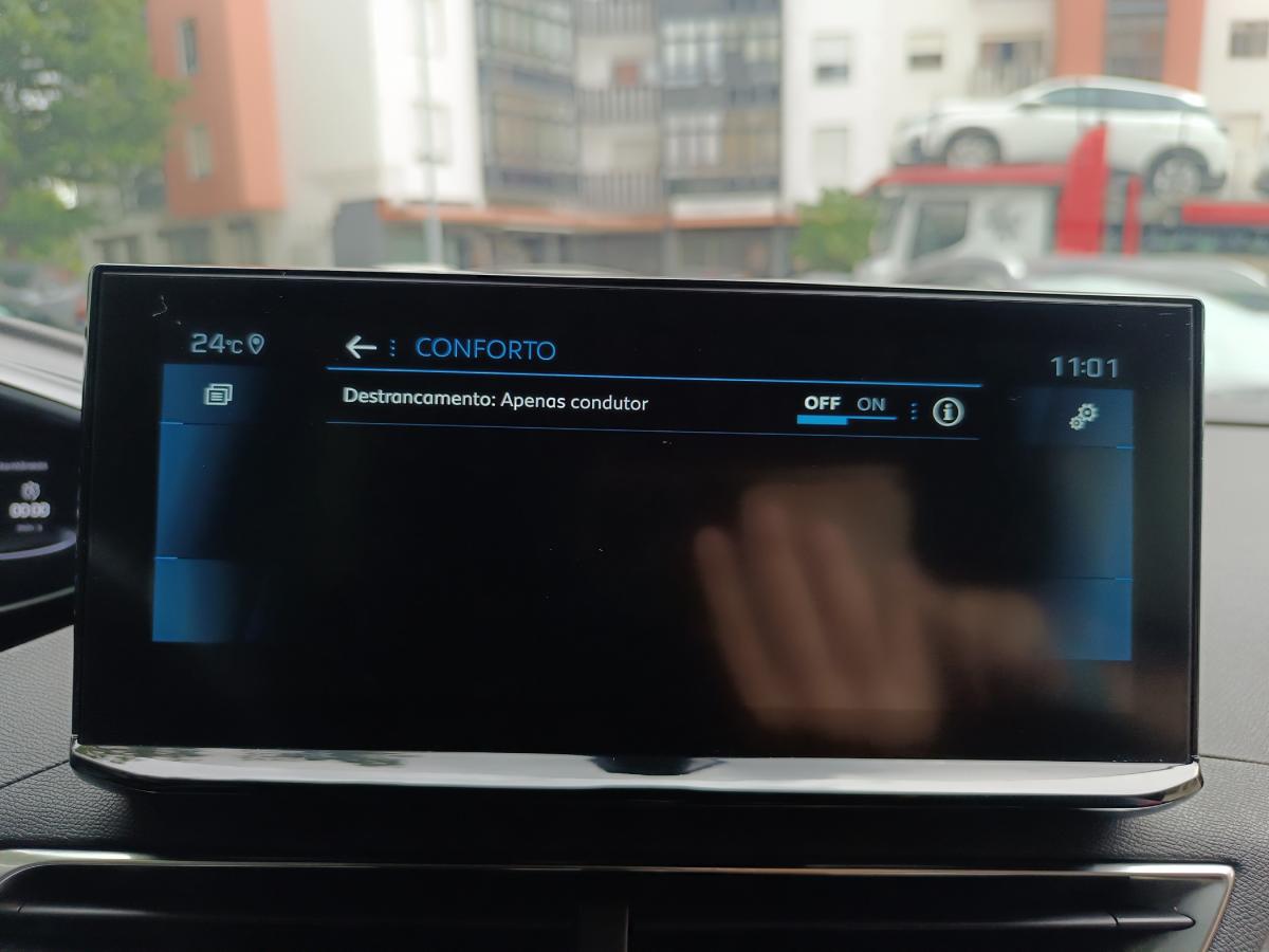 peugeot-5008-2022-gasolina-1199cc