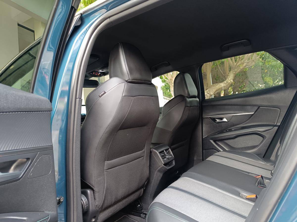 peugeot-3008-2023-gasolina-1199cc