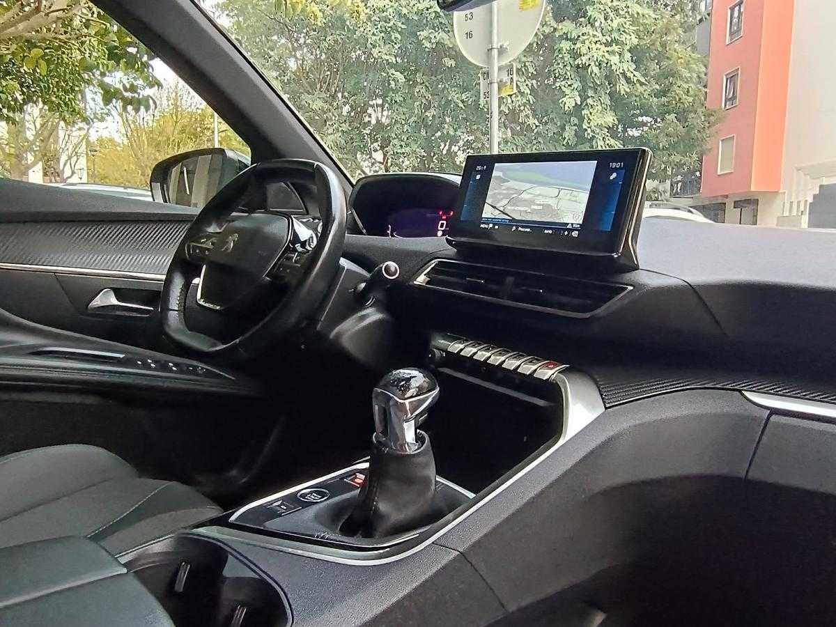 peugeot-3008-2023-gasolina-1199cc