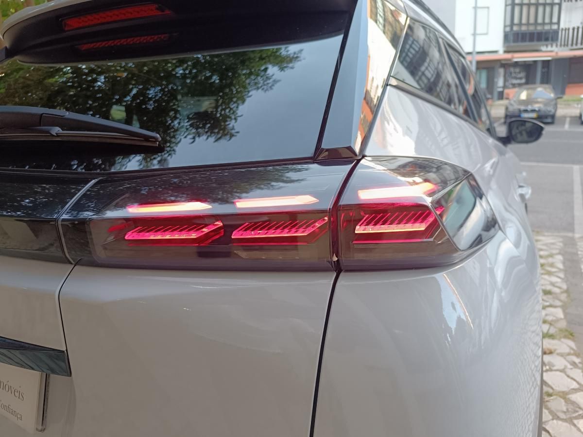 peugeot-2008-2023-gasolina-1199cc