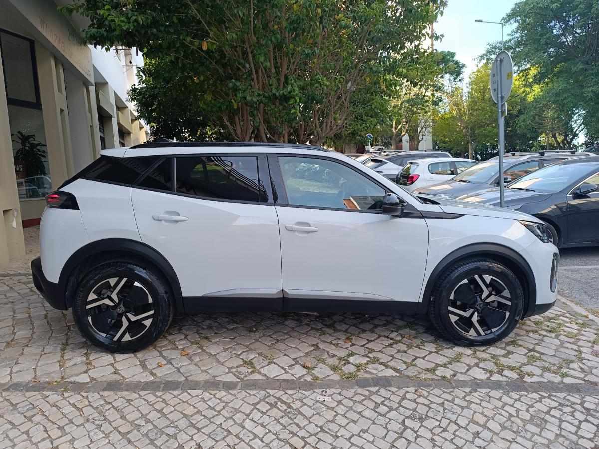 peugeot-2008-2023-gasolina-1199cc