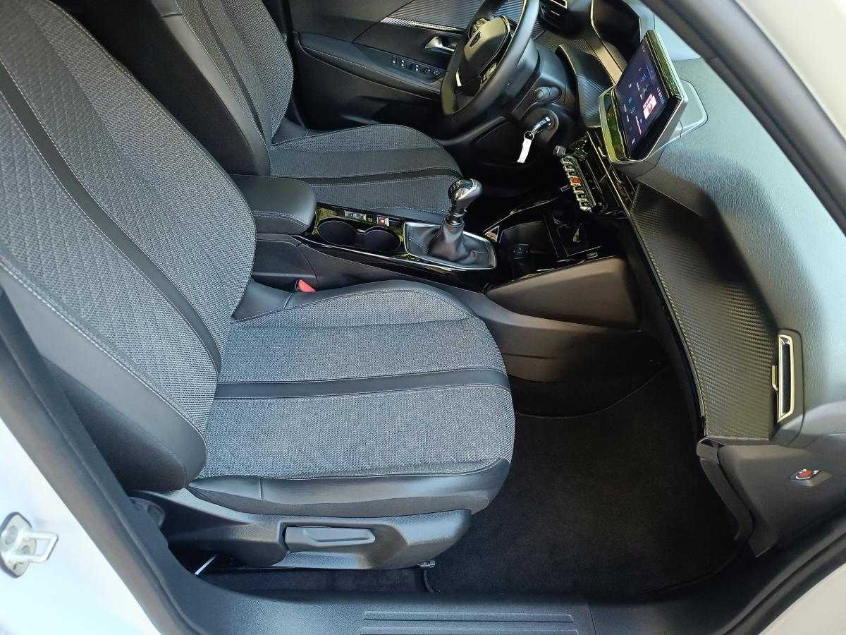 peugeot-2008-2023-gasolina-1199cc