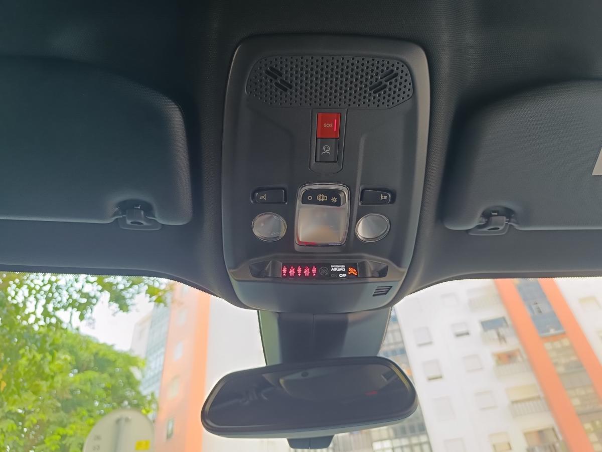 peugeot-2008-2023-gasolina-1199cc
