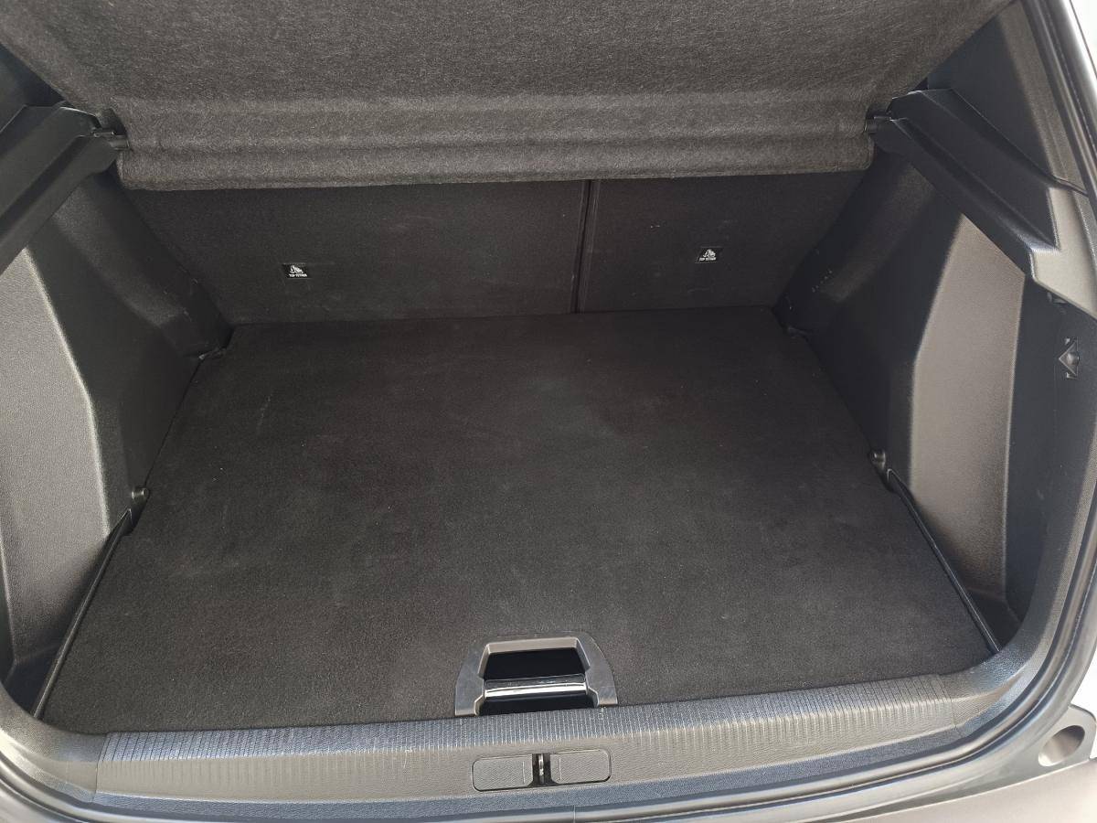peugeot-2008-2023-gasolina-1199cc
