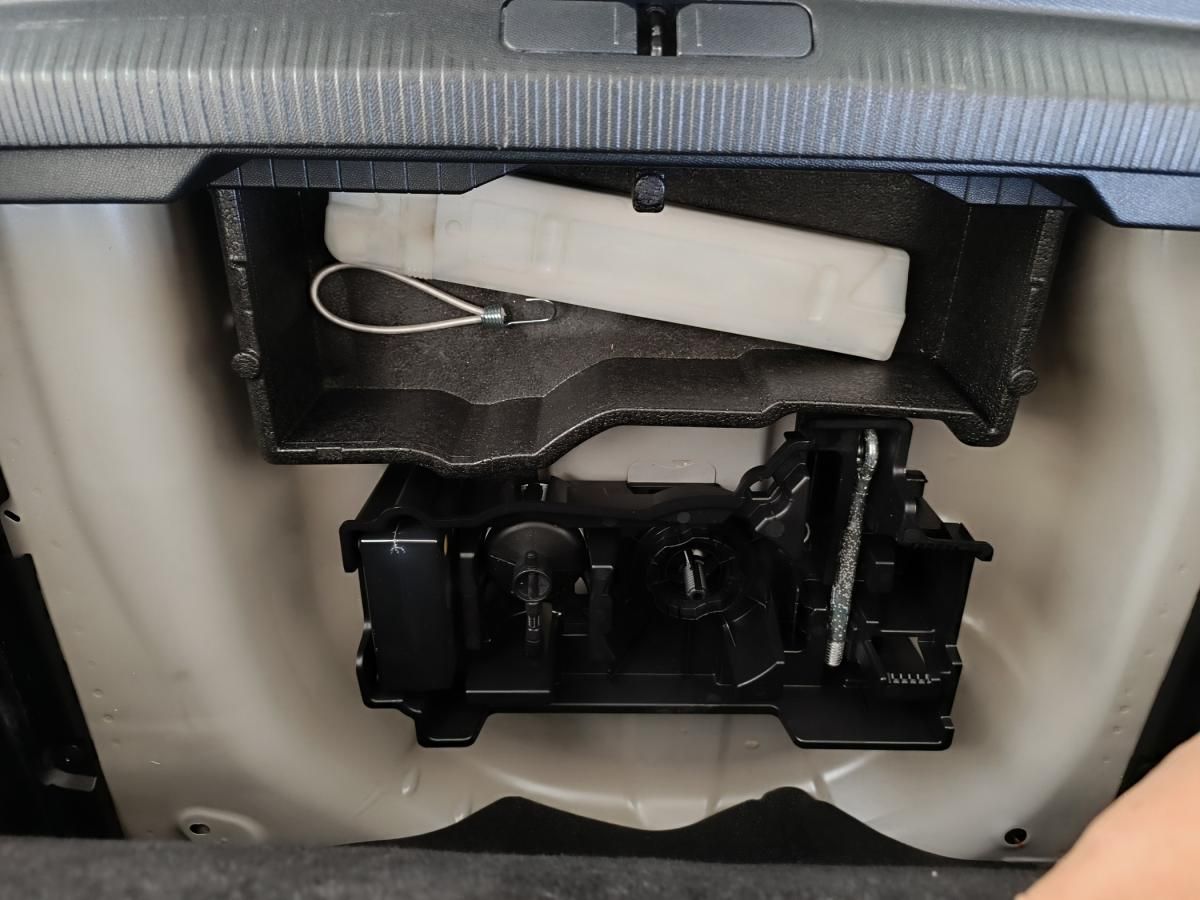 peugeot-2008-2023-gasolina-1199cc