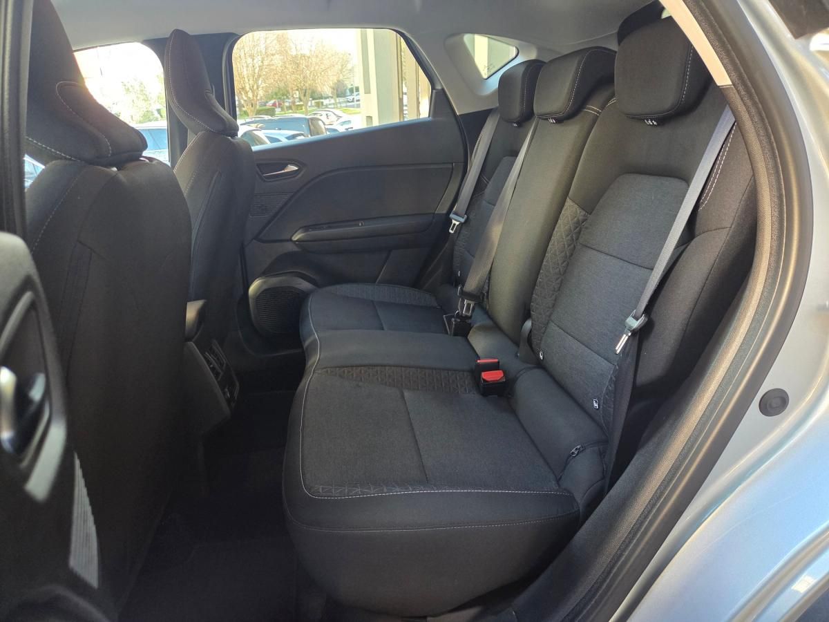renault-captur-2023-hibrido-a-gasolina-1598cc
