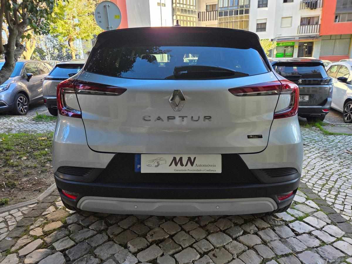 renault-captur-2023-hibrido-a-gasolina-1598cc