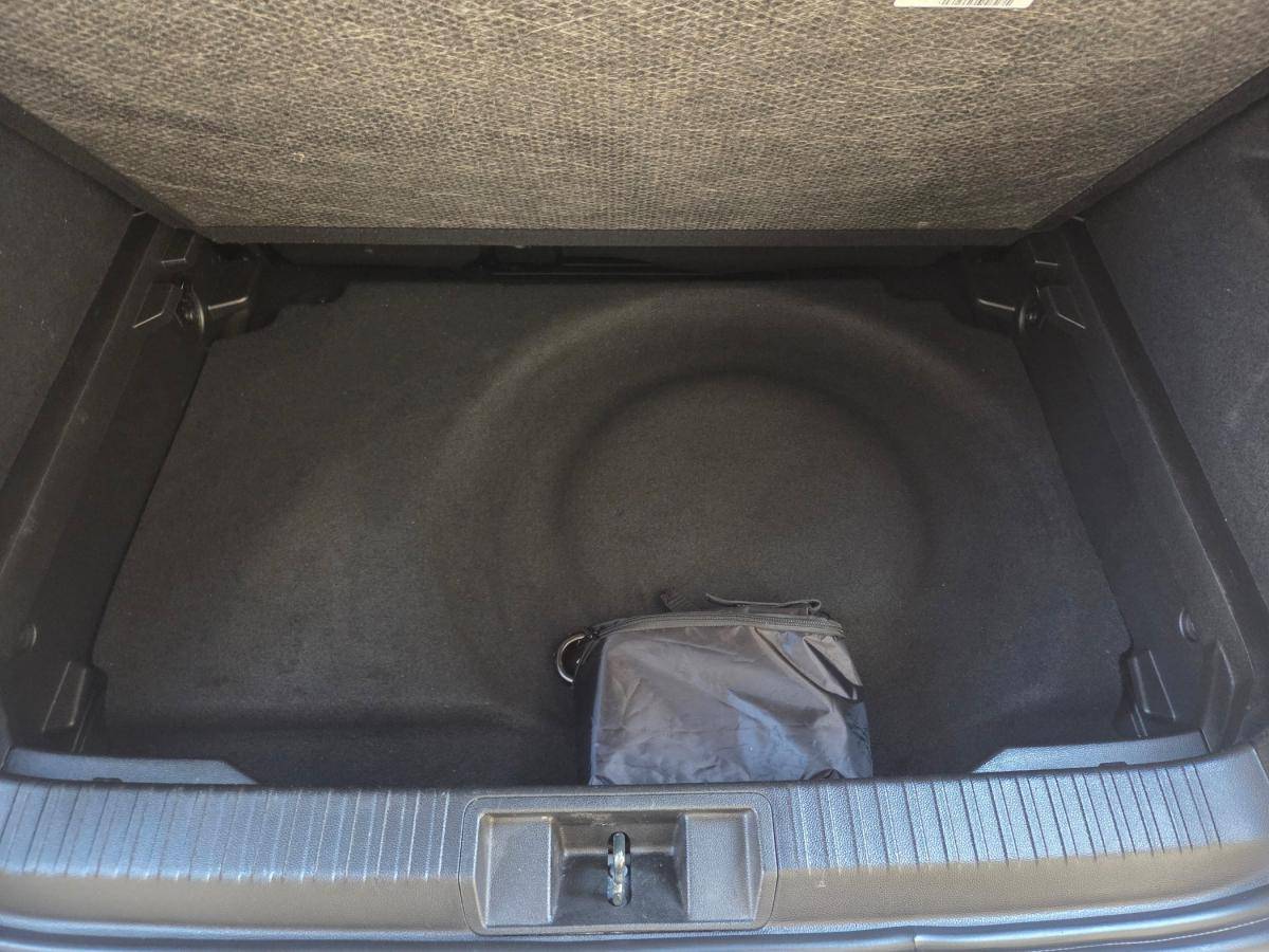 renault-captur-2023-hibrido-a-gasolina-1598cc