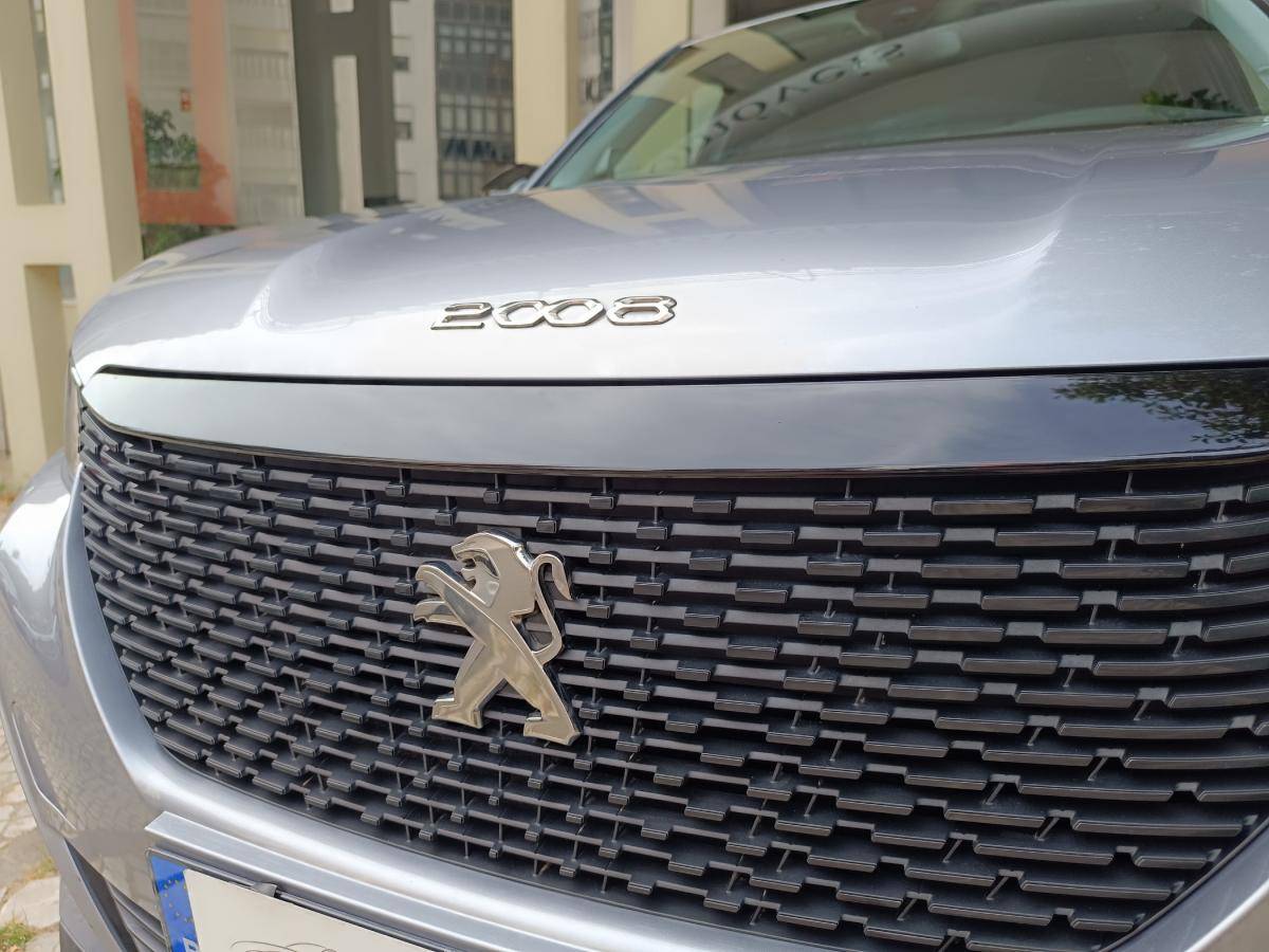 peugeot-2008-2022-gasolina-1199cc
