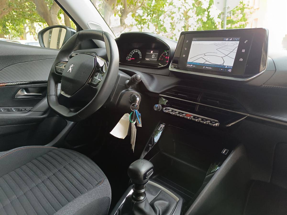 peugeot-2008-2022-gasolina-1199cc