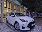 toyota-yaris-2022-hibrido-a-gasolina-1490cc