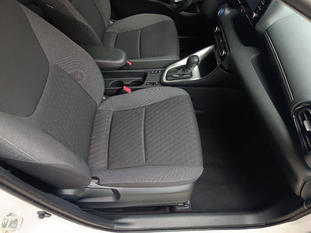 toyota-yaris-2022-hibrido-a-gasolina-1490cc
