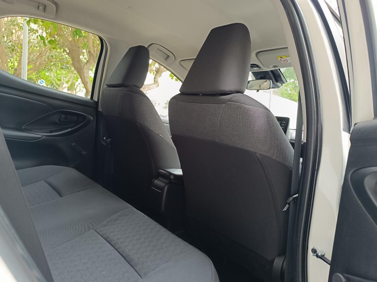toyota-yaris-2022-hibrido-a-gasolina-1490cc
