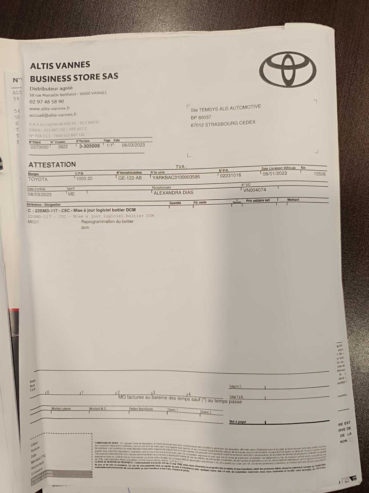 toyota-yaris-2022-hibrido-a-gasolina-1490cc