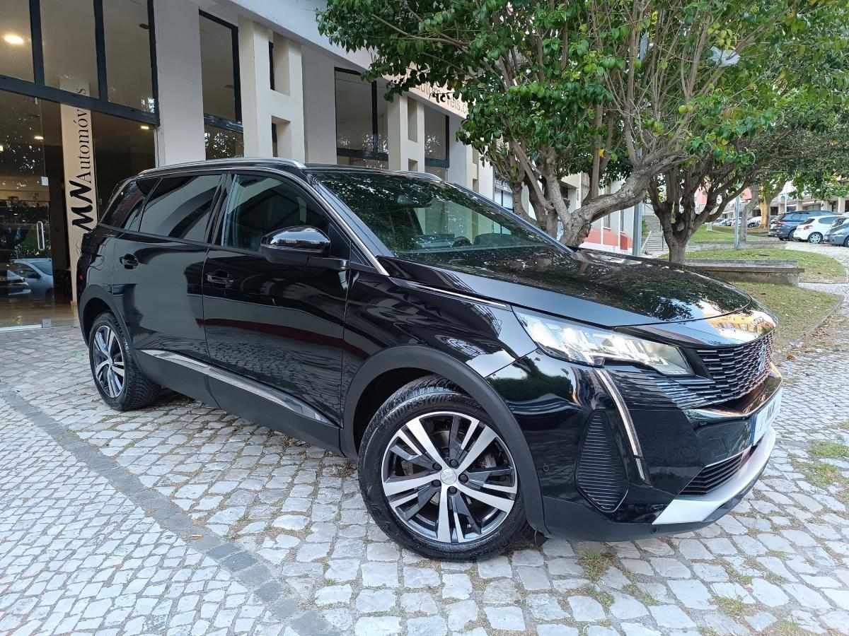 peugeot-5008-2023-gasolina-1199cc