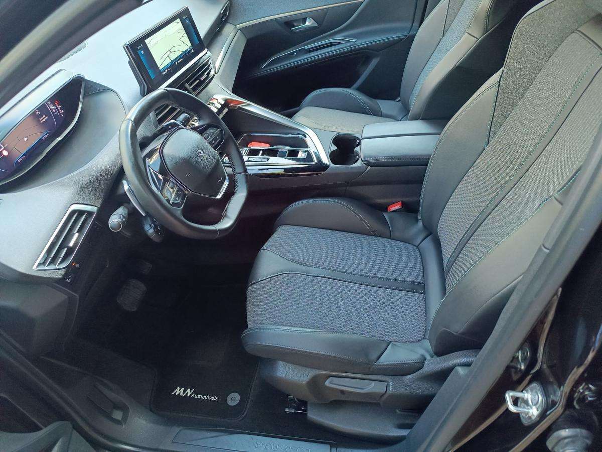 peugeot-5008-2023-gasolina-1199cc