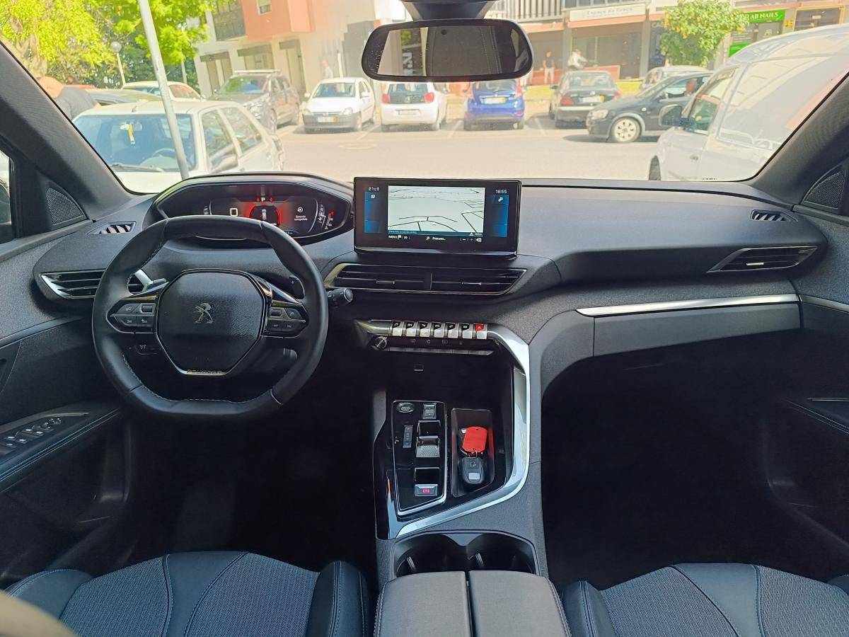 peugeot-5008-2023-gasolina-1199cc