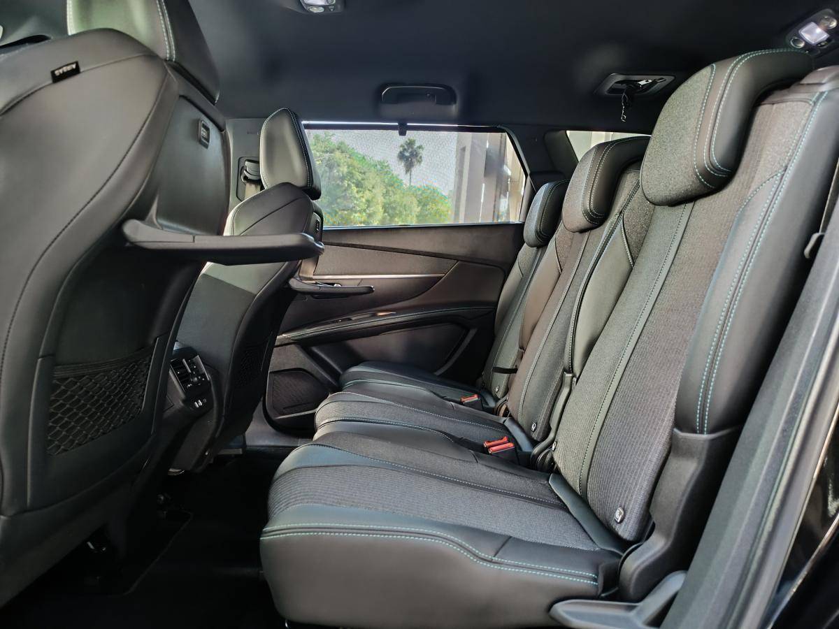 peugeot-5008-2023-gasolina-1199cc