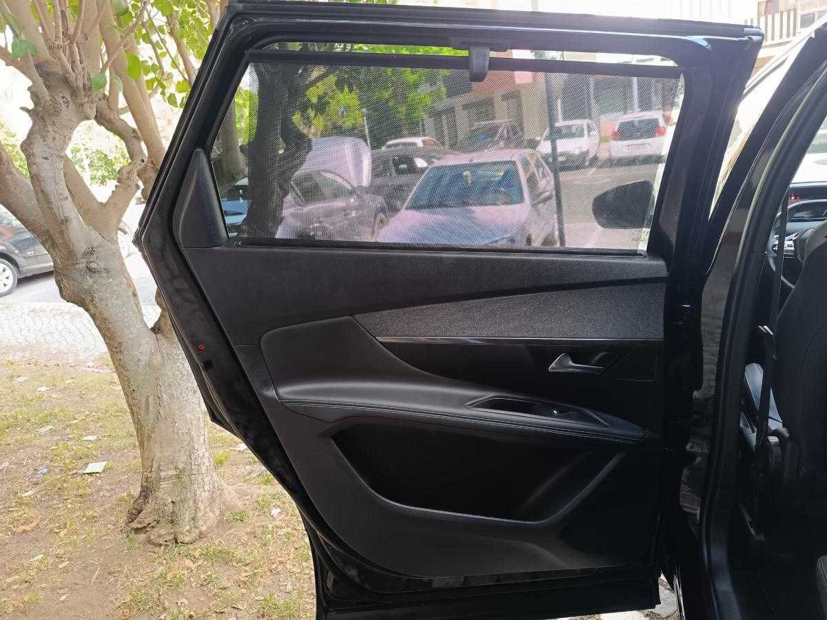 peugeot-5008-2023-gasolina-1199cc
