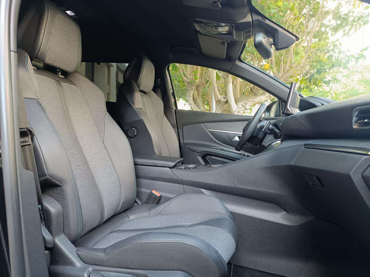 peugeot-5008-2023-gasolina-1199cc