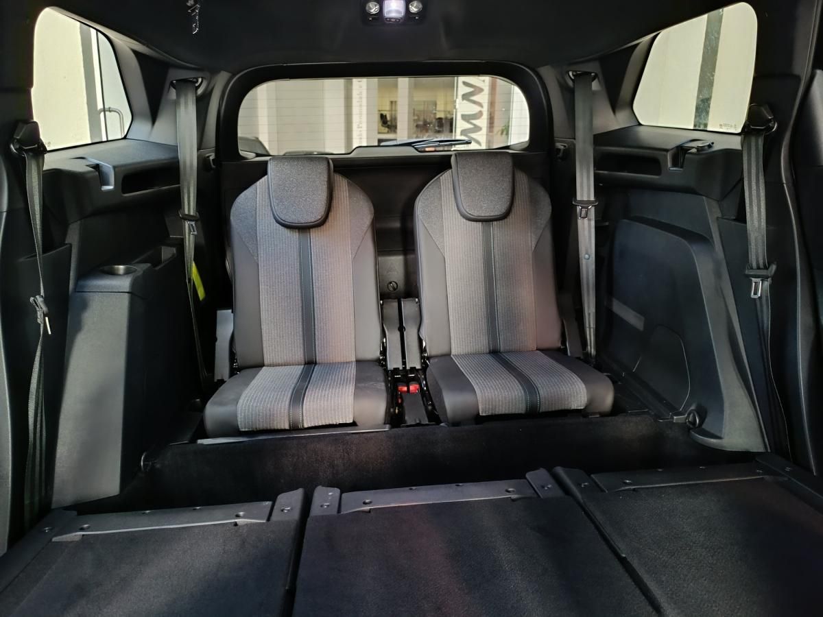peugeot-5008-2023-gasolina-1199cc