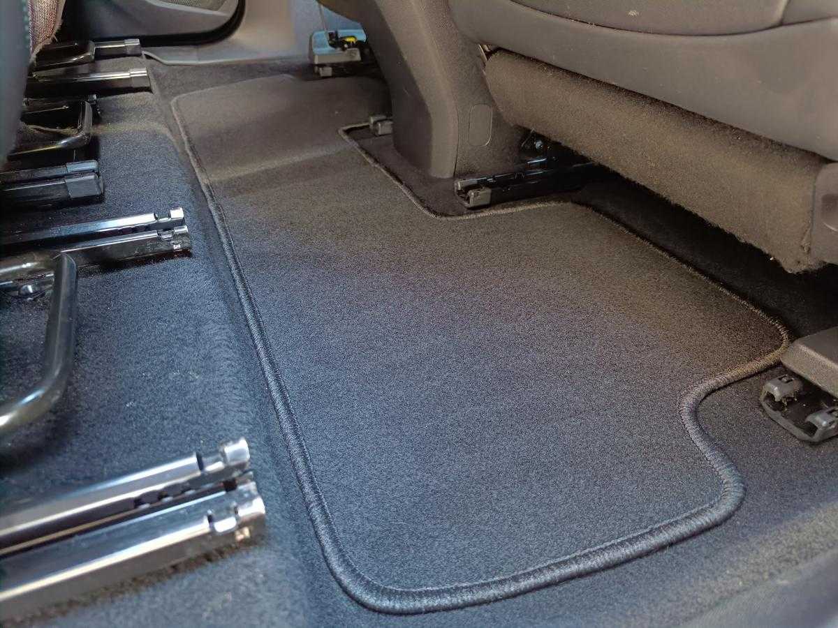 peugeot-5008-2023-gasolina-1199cc