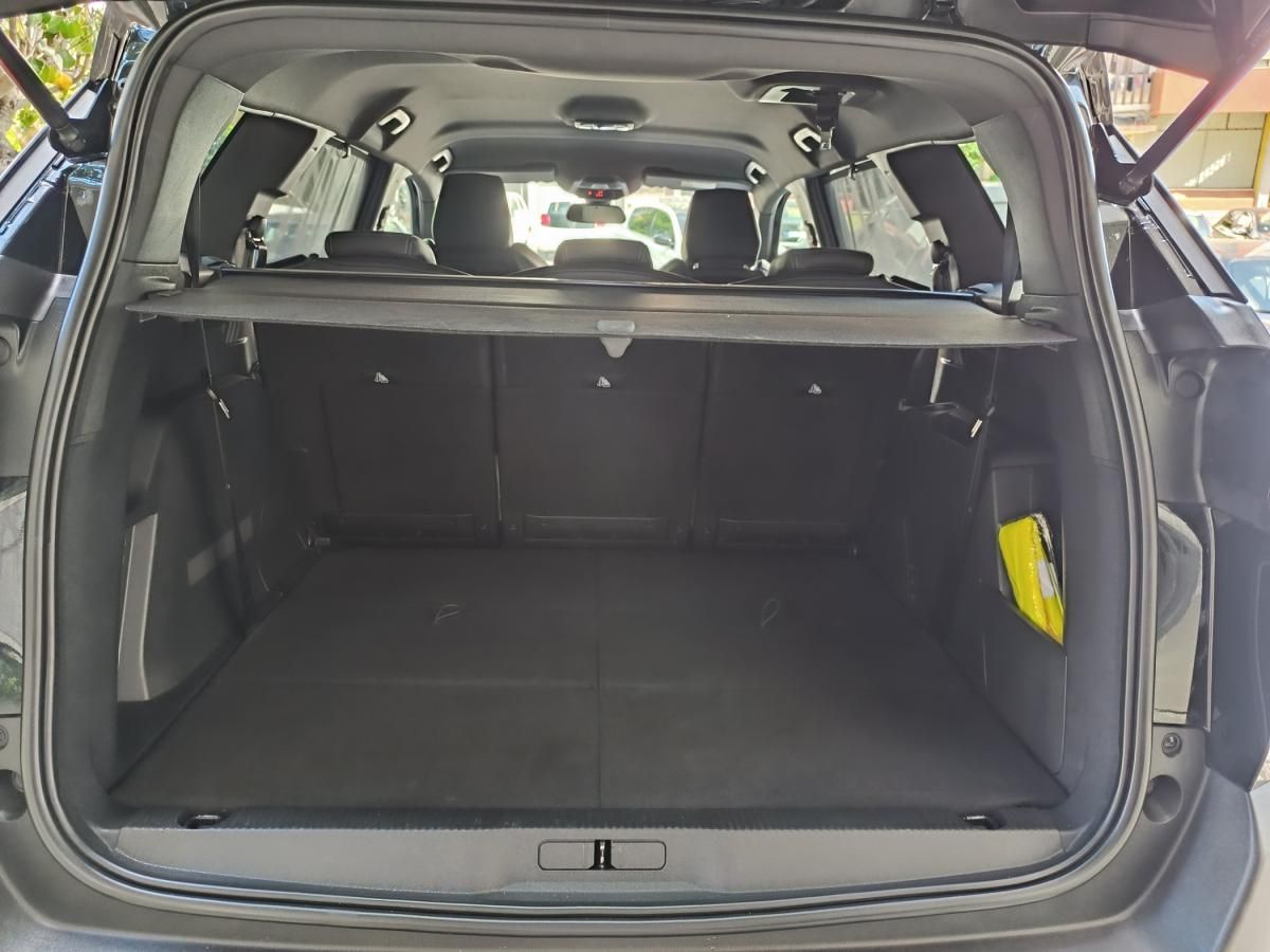 peugeot-5008-2023-gasolina-1199cc