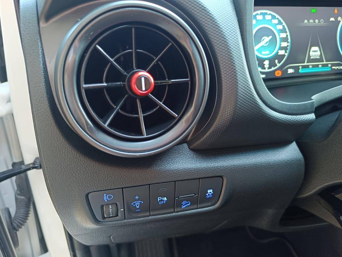 hyundai-kauai-2021-gasolina-998cc