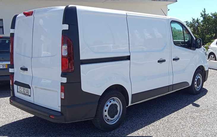 renault-trafic-2-0-131cv-2022-diesel-1997cc