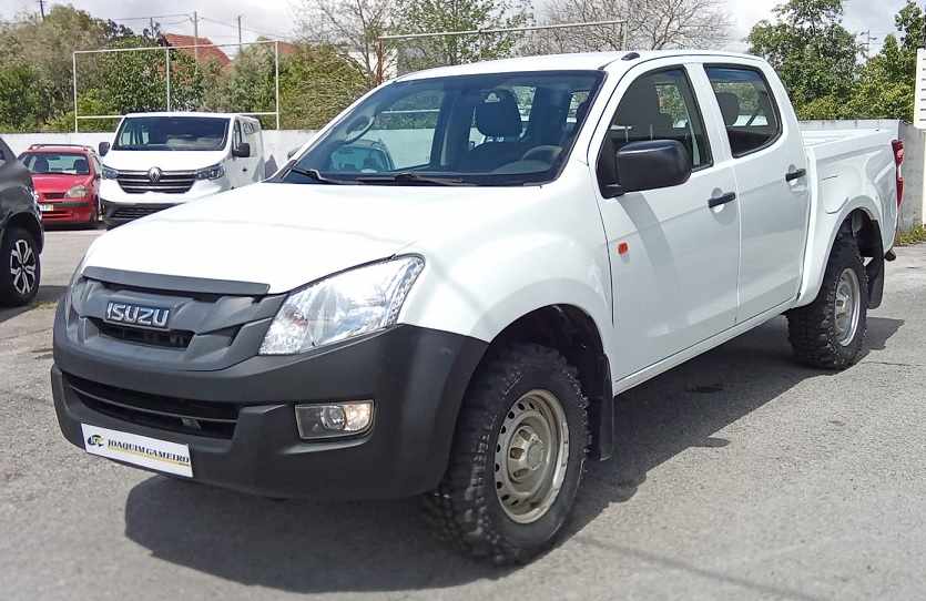 isuzu-d-max-2-5-4x4-2012-diesel-2499cc