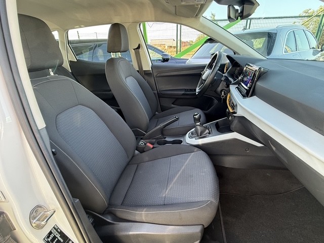seat-arona-2023-gasolina-999cc