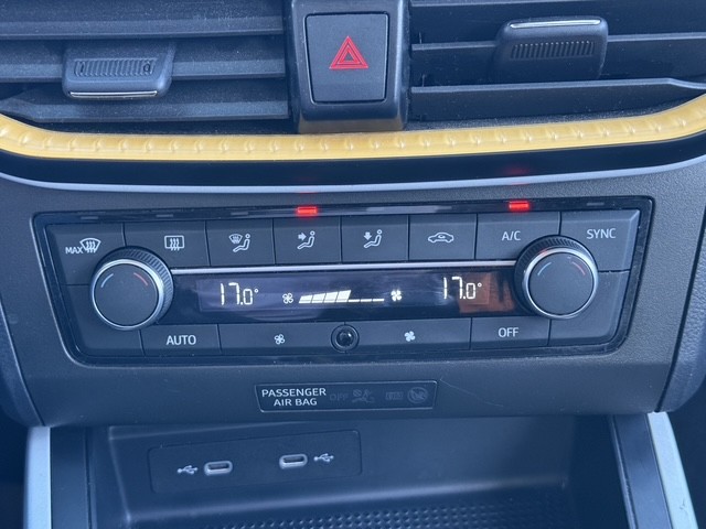 seat-arona-2023-gasolina-999cc