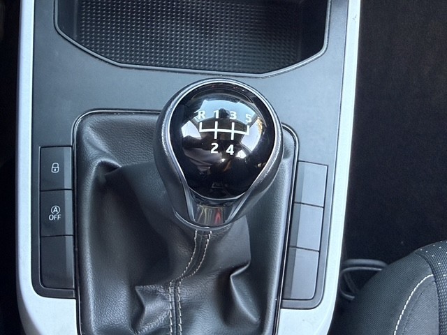 seat-arona-2023-gasolina-999cc