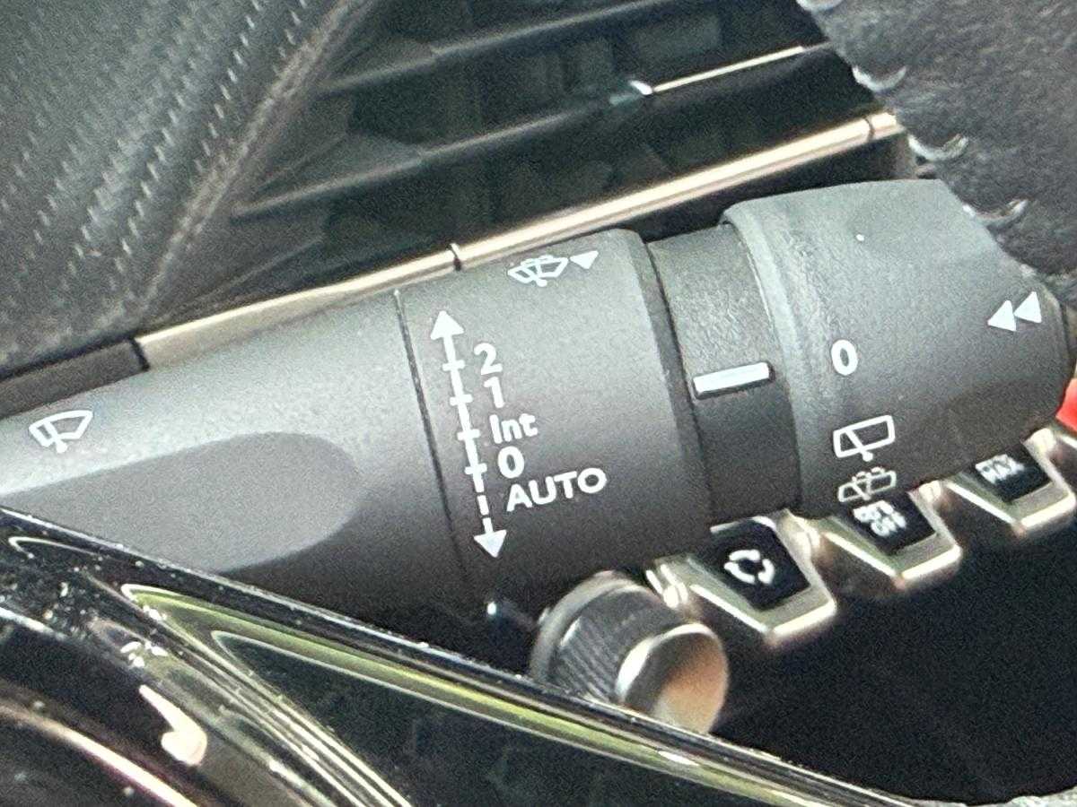peugeot-2008-2025-gasolina-1199cc